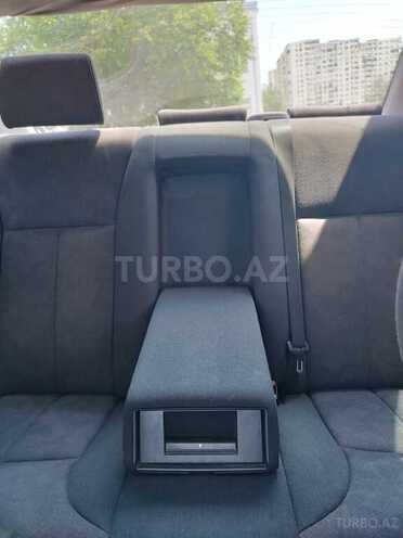 Mercedes E 240 1999, 312,000 km - 2.4 l - Bakı