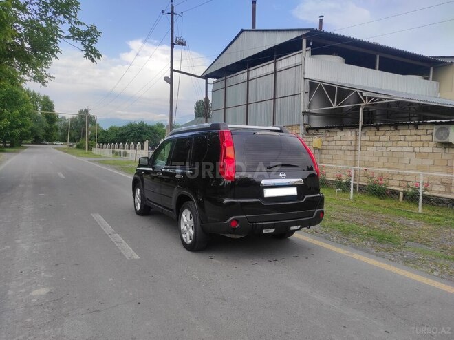 Nissan X-Trail 2008, 214,124 km - 2.5 l - Qax
