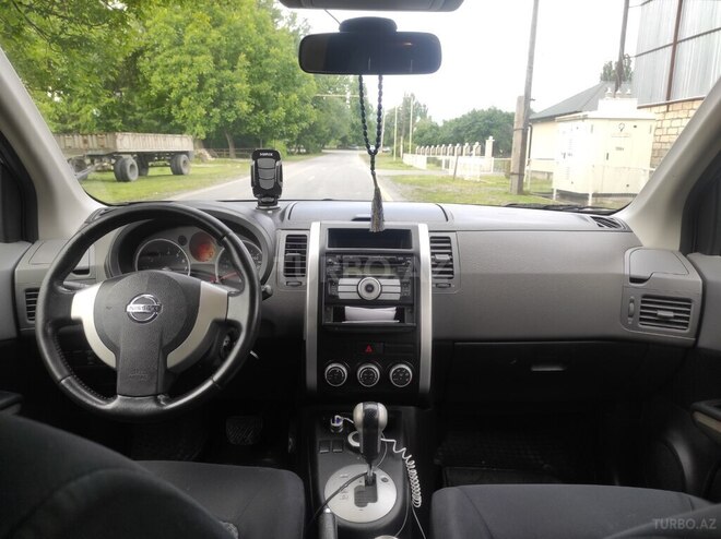Nissan X-Trail 2008, 214,124 km - 2.5 l - Qax