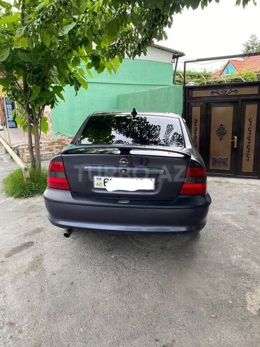 Opel Vectra 1996, 85,000 km - 1.8 l - Zaqatala