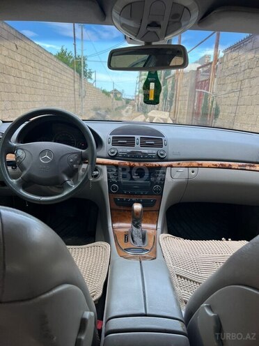 Mercedes E 240 2002, 246,775 km - 2.6 л - Bakı