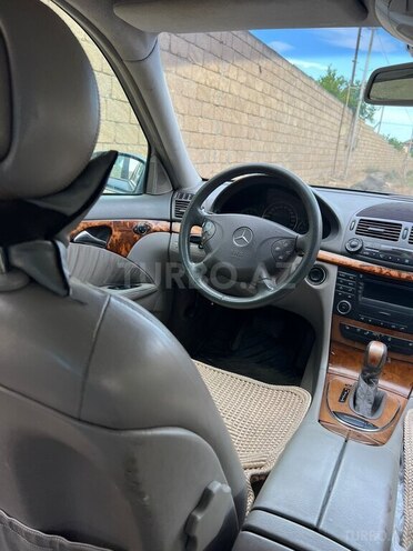 Mercedes E 240 2002, 246,775 km - 2.6 л - Bakı