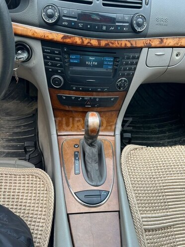 Mercedes E 240 2002, 246,775 km - 2.6 л - Bakı