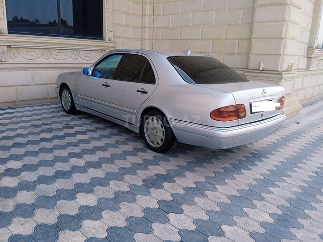 Mercedes E 220 1999, 39,485 km - 2.2 l - Bərdə