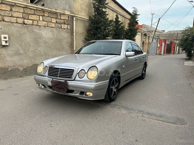 Mercedes E 240 1999, 237,746 km - 2.4 l - Bakı