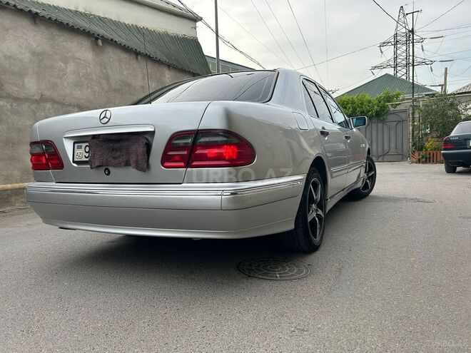 Mercedes E 240 1999, 237,746 km - 2.4 l - Bakı