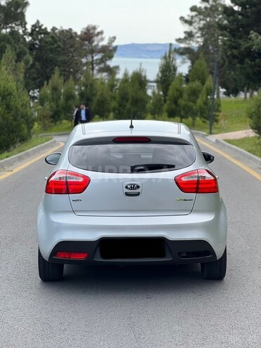 Kia Rio 2011, 305,000 km - 1.1 l - Bakı