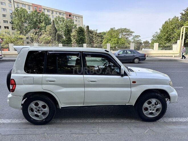 Mitsubishi Pajero io 1999, 285,000 km - 1.8 l - Bakı