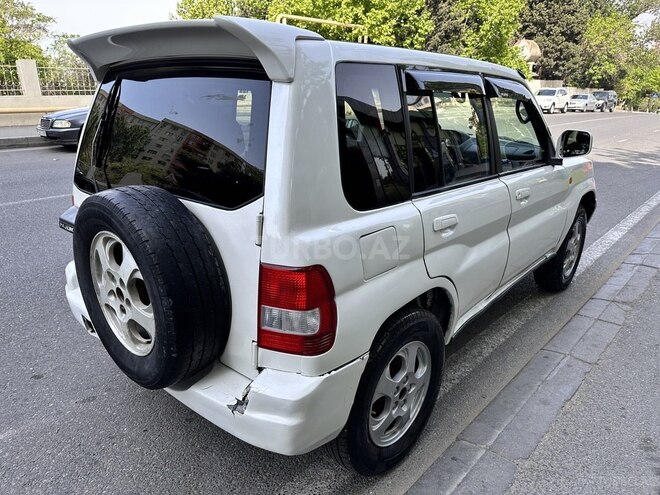 Mitsubishi Pajero io 1999, 285,000 km - 1.8 l - Bakı