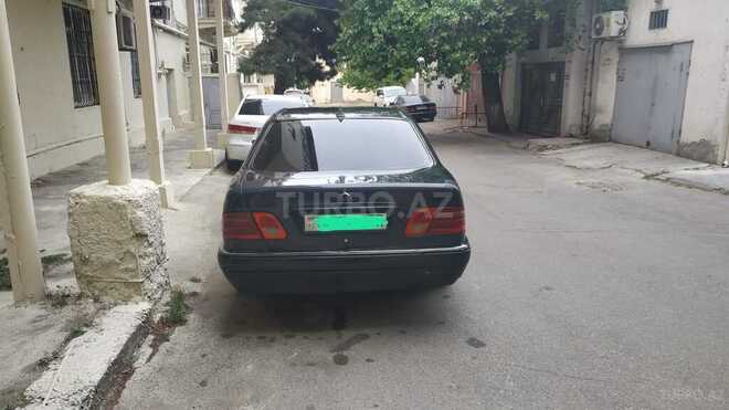 Mercedes E 200 1998, 423,674 km - 2.0 l - Bakı