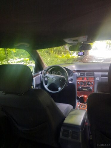 Mercedes E 220 1999, 600,000 km - 2.2 l - Qəbələ