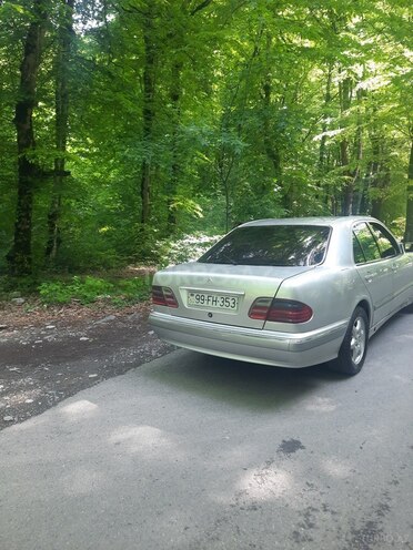 Mercedes E 220 1999, 600,000 km - 2.2 l - Qəbələ