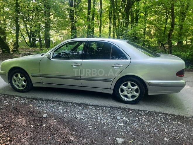 Mercedes E 220 1999, 600,000 km - 2.2 l - Qəbələ