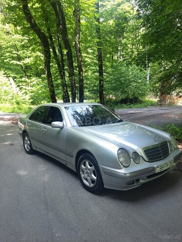 Mercedes E 220 1999, 600,000 km - 2.2 l - Qəbələ