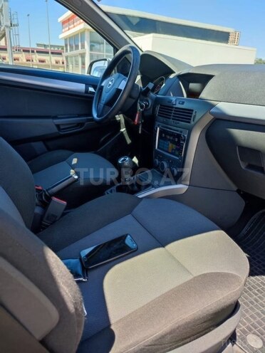 Opel Astra 2005, 180,000 km - 1.4 l - Bakı
