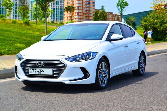 Hyundai Elantra 2015, 194,000 km - 1.6 л - Bakı