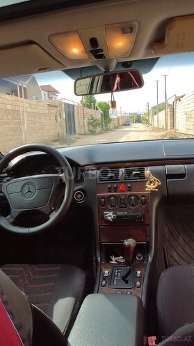 Mercedes E 230 1996, 350,000 km - 2.3 l - Bakı