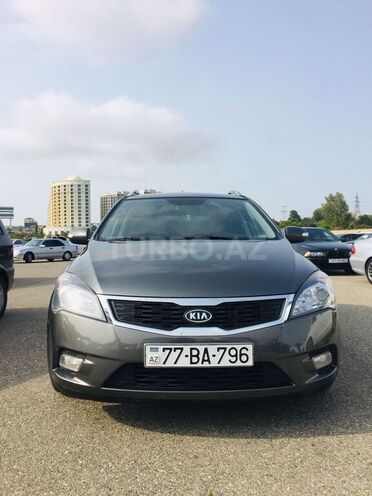 Kia Ceed 2010, 178,300 km - 1.6 l - Biləsuvar