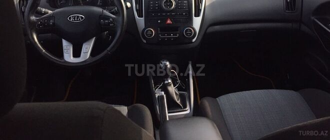Kia Ceed 2010, 178,300 km - 1.6 l - Biləsuvar