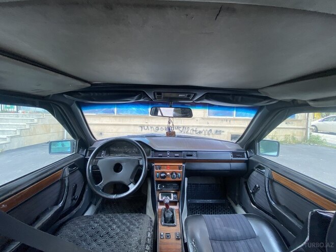 Mercedes C 220 1992, 121,122 km - 2.2 l - Bakı
