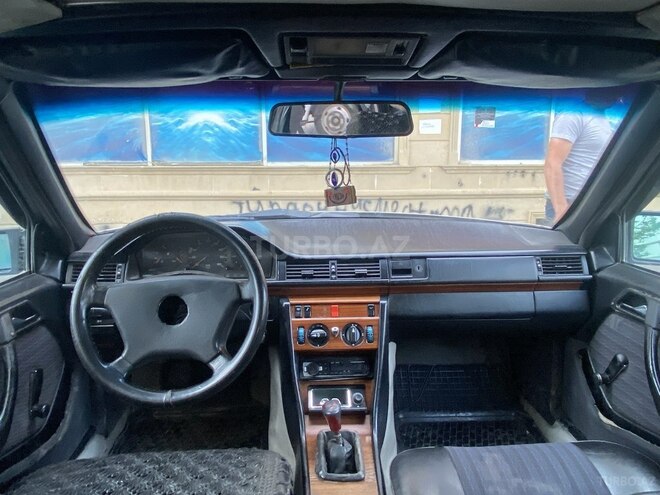 Mercedes C 220 1992, 121,122 km - 2.2 l - Bakı