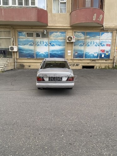 Mercedes C 220 1992, 121,122 km - 2.2 l - Bakı