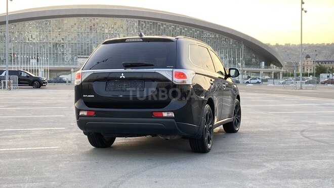 Mitsubishi Outlander 2013, 282,000 km - 2.4 l - Bakı