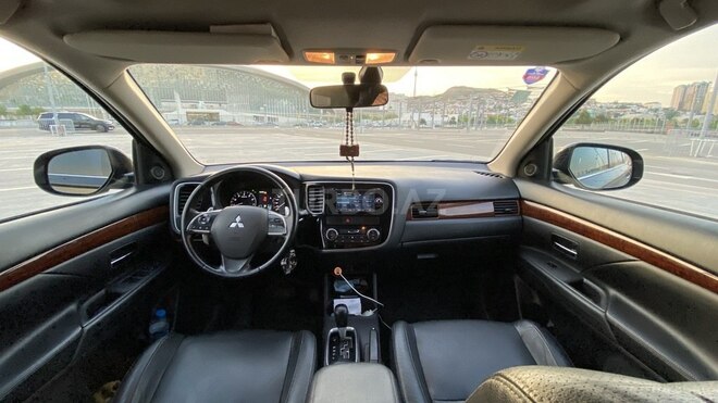 Mitsubishi Outlander 2013, 282,000 km - 2.4 l - Bakı