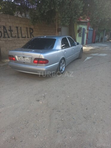 Mercedes E 270 2001, 395,000 km - 2.7 л - Bakı