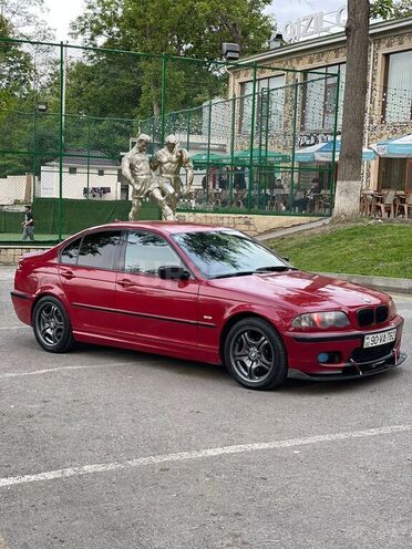 BMW 320 2001, 268,080 km - 2.2 l - Quba