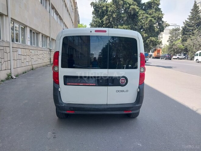 Fiat Doblo 2011, 225,000 km - 1.4 l - Bakı