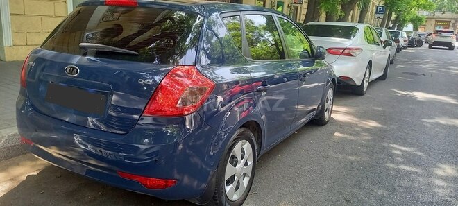 Kia Ceed 2009, 380,000 km - 1.6 l - Bakı