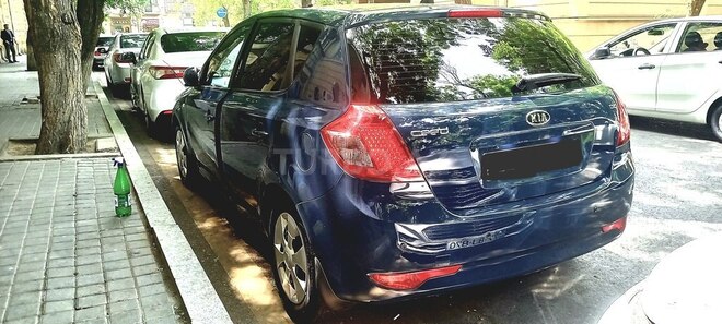 Kia Ceed 2009, 380,000 km - 1.6 l - Bakı
