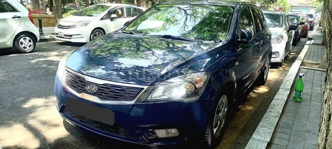 Kia Ceed 2009, 380,000 km - 1.6 l - Bakı