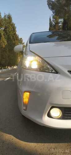 Toyota Prius V 2013, 167,000 km - 1.8 l - Bakı