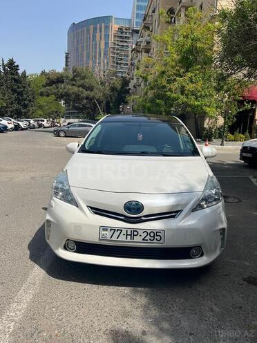 Toyota Prius V 2013, 167,000 km - 1.8 l - Bakı