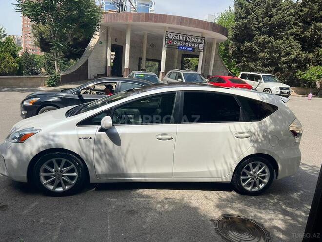 Toyota Prius V 2013, 167,000 km - 1.8 l - Bakı