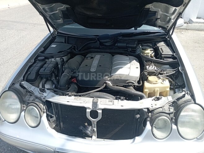 Mercedes E 220 2000, 438,350 km - 2.2 l - Xırdalan