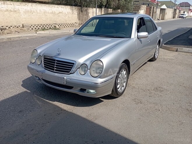 Mercedes E 220 2000, 438,350 km - 2.2 l - Xırdalan
