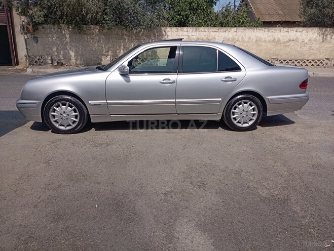 Mercedes E 220 2000, 438,350 km - 2.2 l - Xırdalan