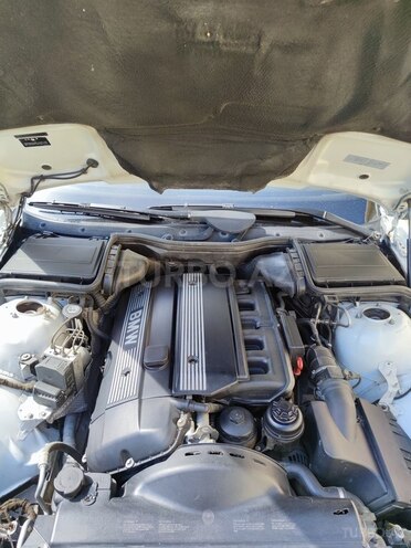 BMW 525 2003, 33,300 km - 2.5 l - Bakı