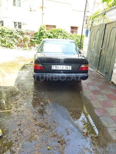 Mercedes E 220 1993, 999,999 km - 2.2 l - Bakı