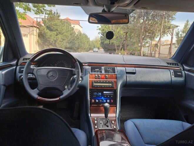 Mercedes E 280 1997, 390,000 km - 2.8 l - Bakı