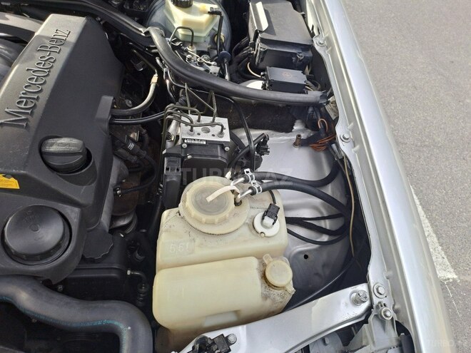 Mercedes E 280 1997, 390,000 km - 2.8 l - Bakı