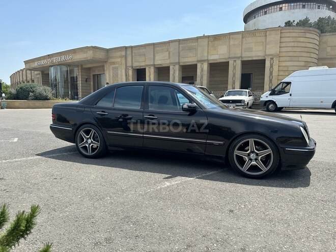 Mercedes E 240 2000, 335,000 km - 2.4 l - Bakı