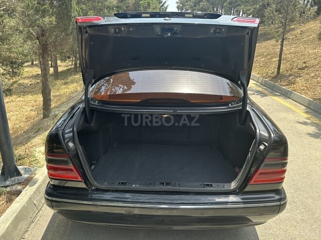 Mercedes E 240 2000, 335,000 km - 2.4 l - Bakı