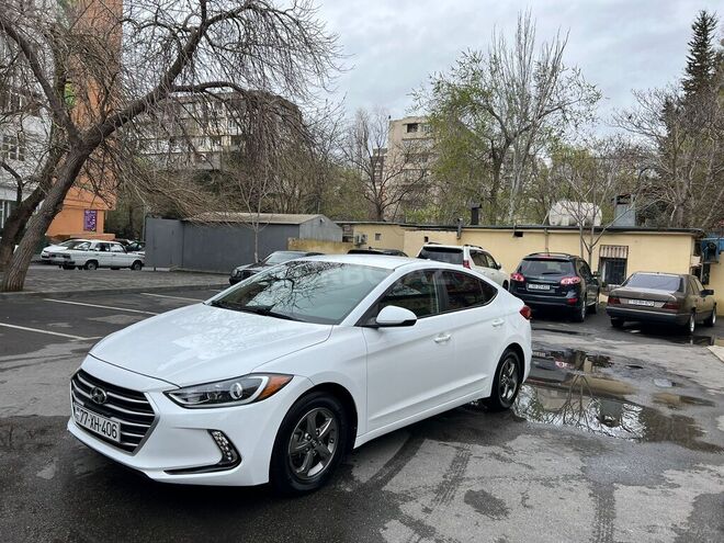 Hyundai Elantra 2017, 141,622 km - 16.0 л - Bakı