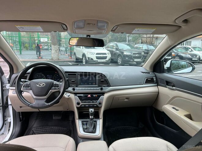 Hyundai Elantra 2017, 141,622 km - 16.0 л - Bakı