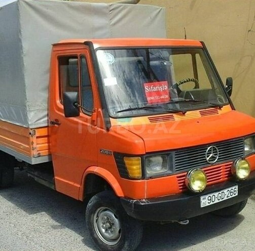 Mercedes 208 D 1991, 452,527 km - 2.3 l - Bakı