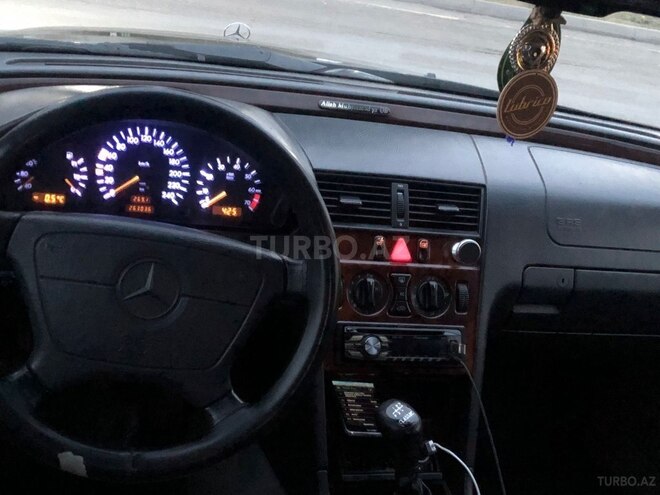 Mercedes C 180 1996, 268,118 km - 1.8 l - Gəncə